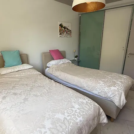 2 Bedroom In The Center Of - 2305 *